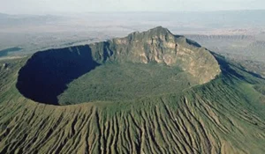 From Nairobi: Crater Lake Game Sanctuary Private Tour